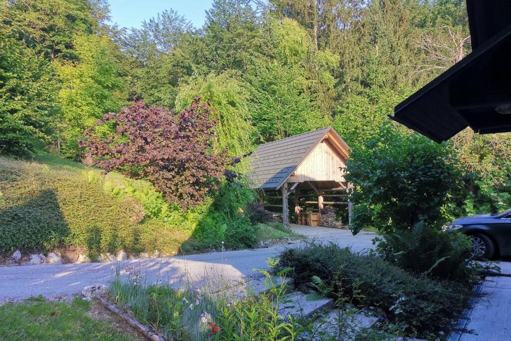 Cottage In The Woods - Lake Бохінь Екстер'єр фото